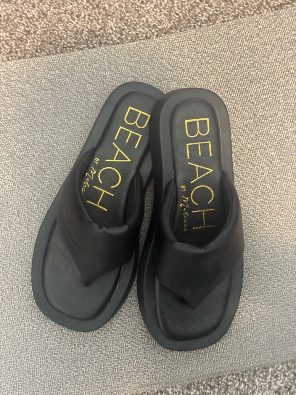 Melissa Beach Black Thong Sandals | Size 8 | Like new!